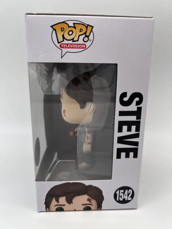 Funko POP Stranger Things - Steve (Battle Damaged) 1542 [beschädigt] – Bild 2